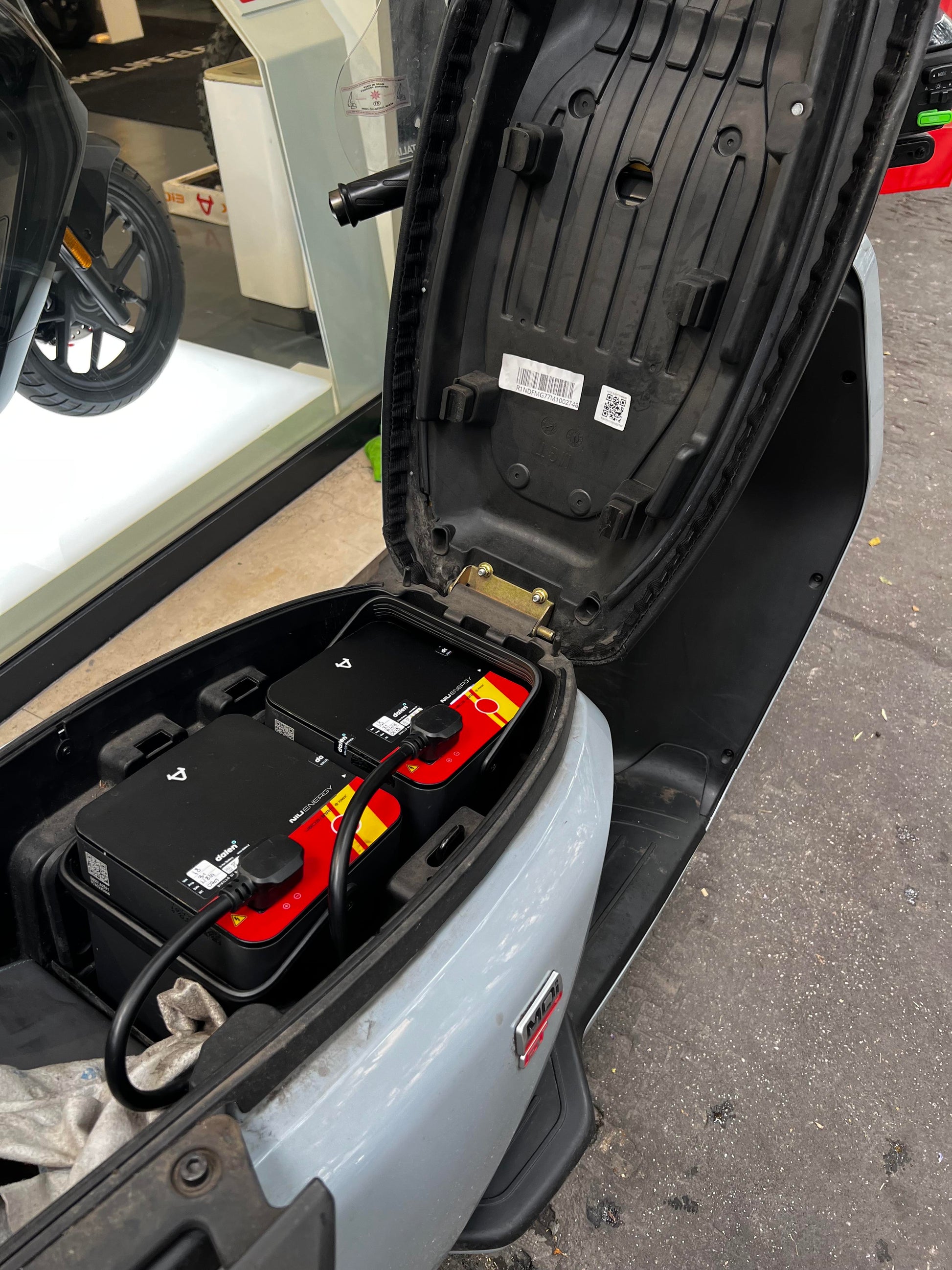 NIU MQi GT Grey L3  - 125cc 2022